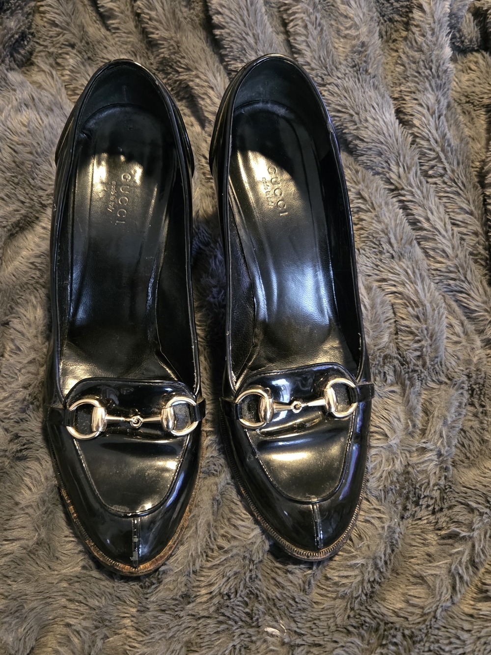 Gucci Black Patent Leather Loafers with Gold Horsebit
